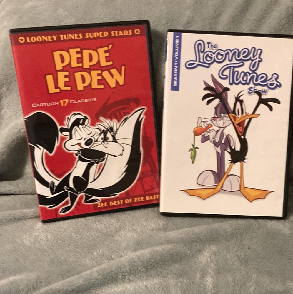 Looney Tunes Movies Lot of 2
